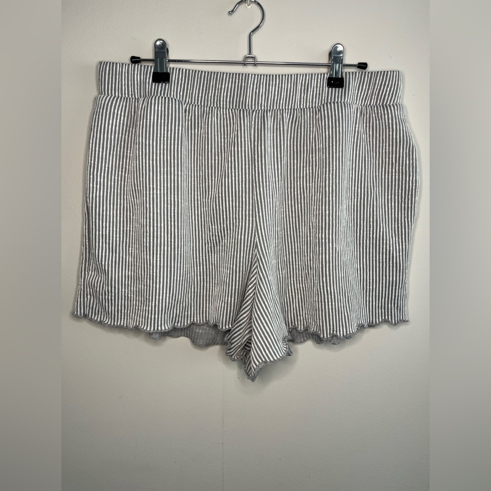 Olivia Rae women's blue white striped elastic waist pull on pajama shorts sz XL